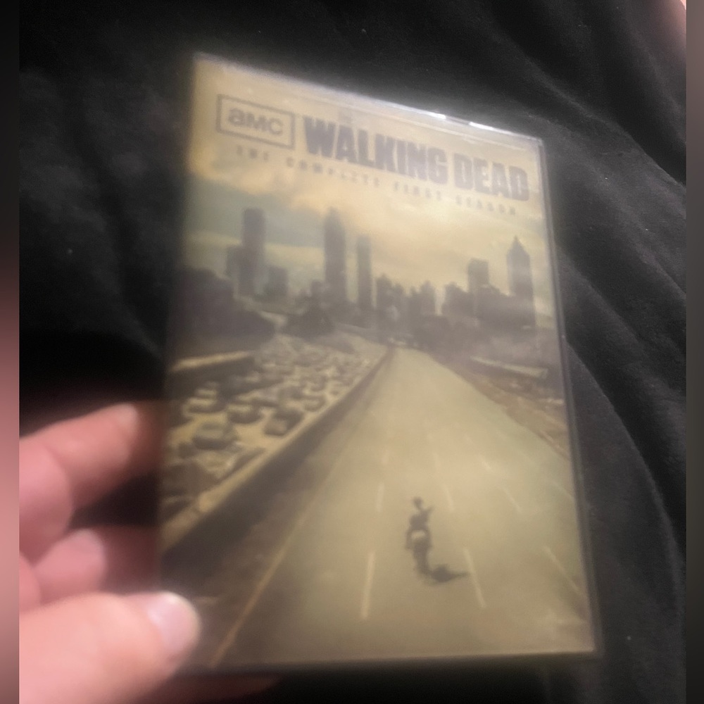 AMC The Walking Dead The Complete First Season DVD